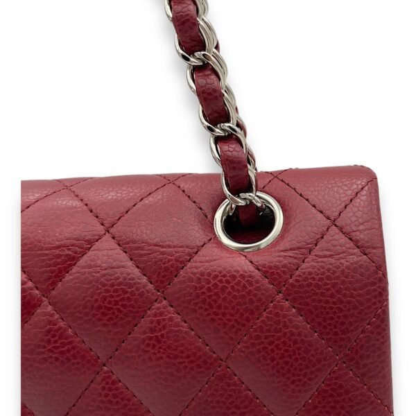 Classic Double Flap Medium Shoulder bag in Caviar leather, Silver Hardware - Image 10