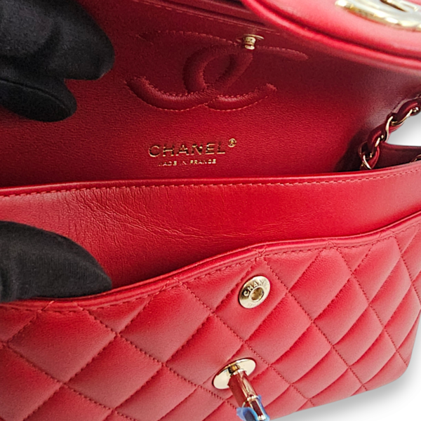 Classic Double Flap Small Red Shoulder Bag in Lambskin, Gold hardware - Image 4