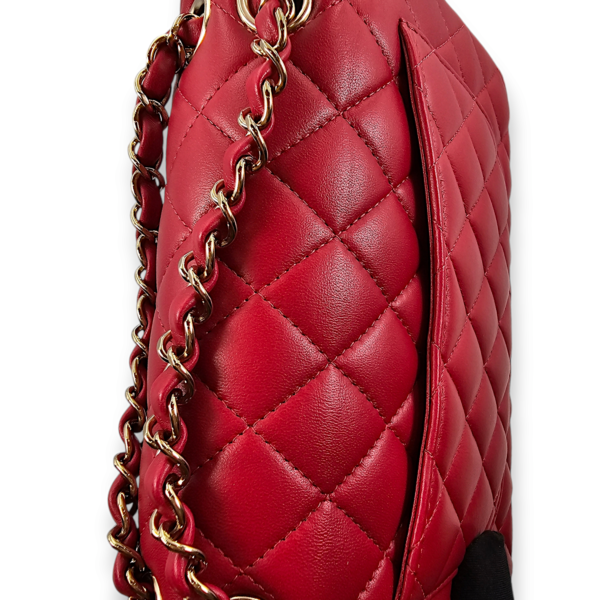 Classic Double Flap Small Red Shoulder Bag in Lambskin, Gold hardware - Image 5