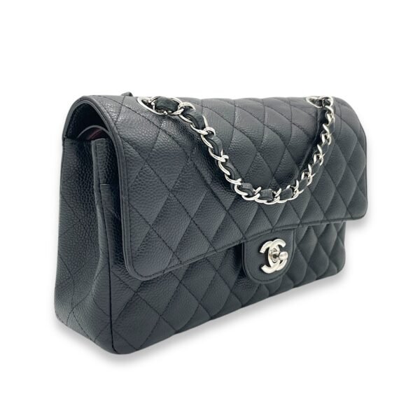 Classic Shoulder Bag Medium Black in Caviar Leather, Silver hardware - Image 3