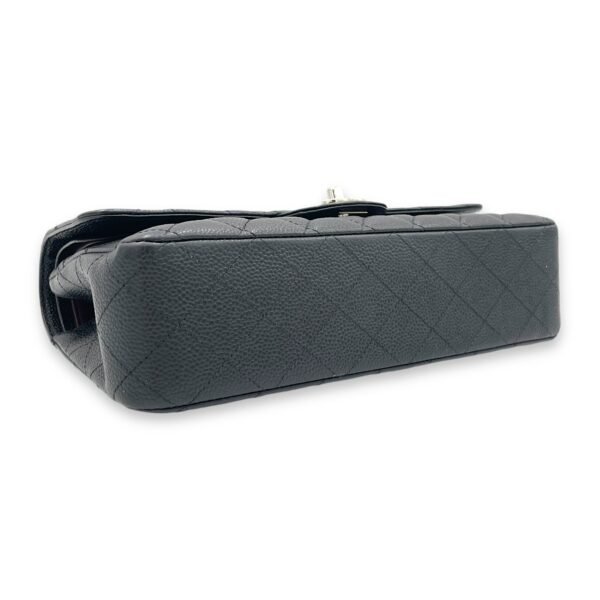 Classic Shoulder Bag Medium Black in Caviar Leather, Silver hardware - Image 5