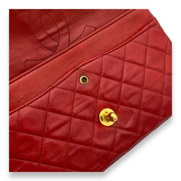 Classic Small Red Shoulder Bag in Lambskin, Gold hardware - Image 8
