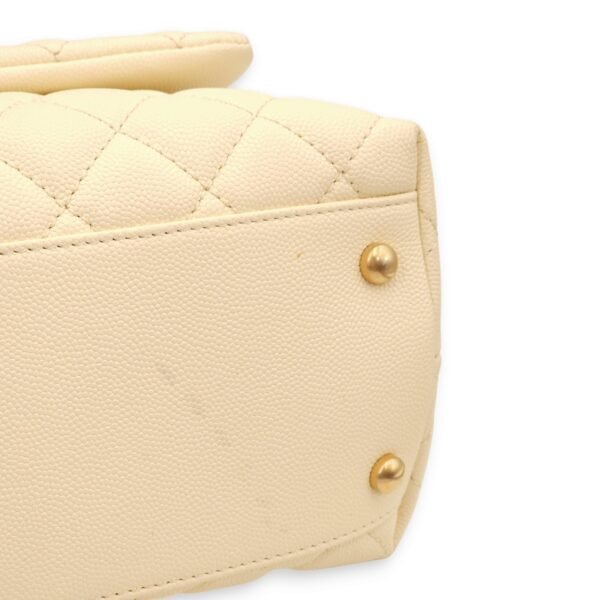 Coco Off-white, ombré handle Top Handle Bag in Caviar/Python, Gold hardware - Image 8