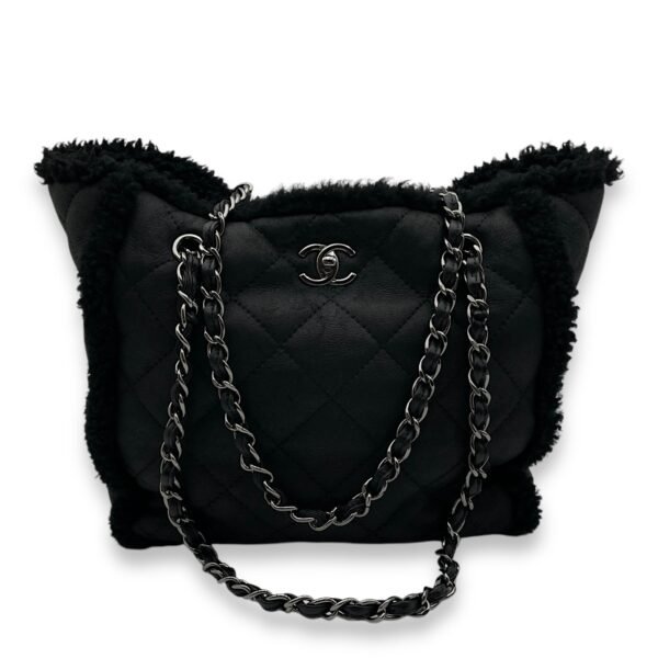 Cozy CC Shopping Black Tote Bag in Shearling/Lambskin, Palladium hardware - Image 10