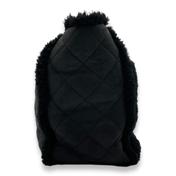 Cozy CC Shopping Black Tote Bag in Shearling/Lambskin, Palladium hardware - Image 3