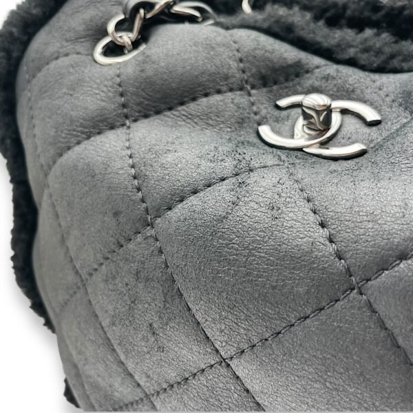 Cozy CC Shopping Black Tote Bag in Shearling/Lambskin, Palladium hardware - Image 6