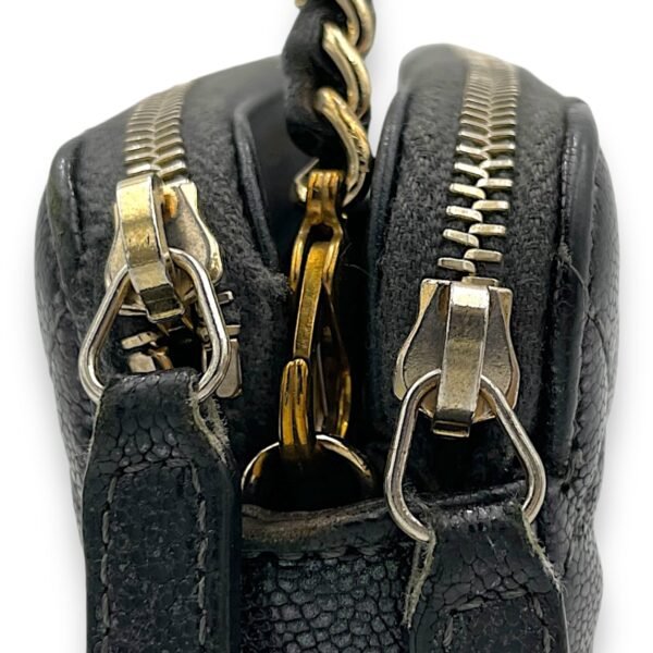 Double Zipped Clutch Iridescent  in Caviar Leather, Gold hardware - Image 10
