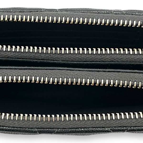 Double Zipped Clutch Iridescent  in Caviar Leather, Gold hardware - Image 11