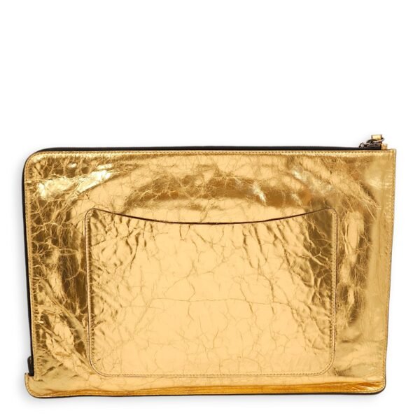 Feministe Mais Feminine Matallic Gold Clutch in Calfskin, Palladium hardware - Image 2