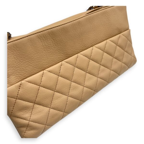 Fold Shoulder Bag Brown in Lambskin, Ruthenium hardware - Image 11