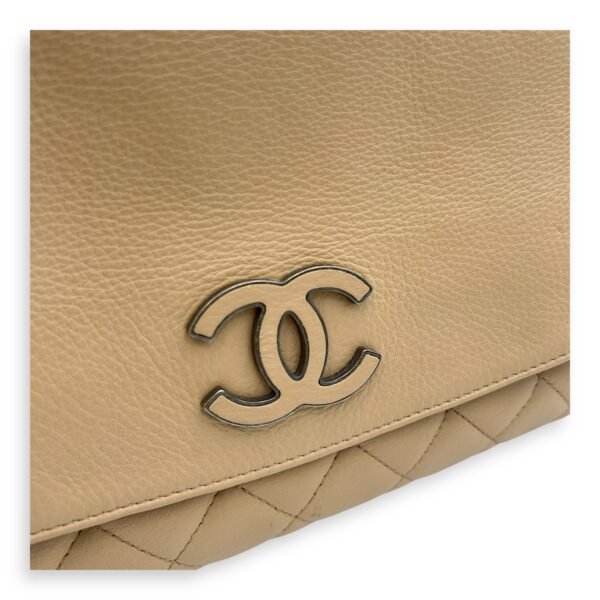 Fold Shoulder Bag Brown in Lambskin, Ruthenium hardware - Image 12