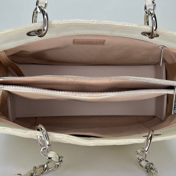 GST Beige Tote Bag in Caviar Leather, Silver hardware - Image 11