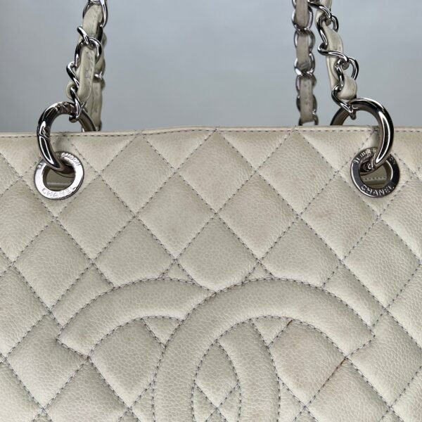 GST Beige Tote Bag in Caviar Leather, Silver hardware - Image 7