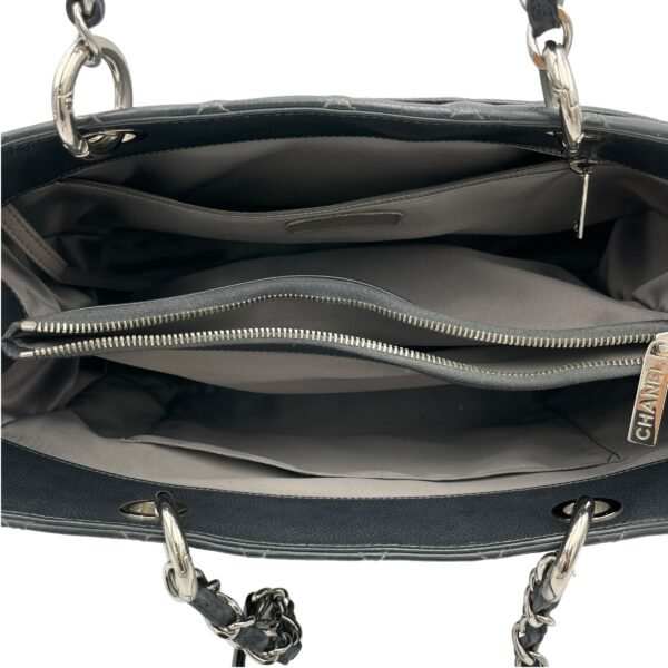 GST Grand Grey Tote Bag in Caviar Leather, Silver hardware - Image 11