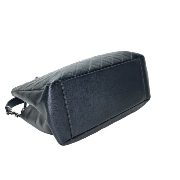 GST Grand Grey Tote Bag in Caviar Leather, Silver hardware - Image 5