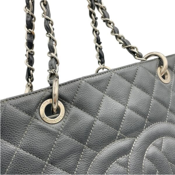 GST Grand Grey Tote Bag in Caviar Leather, Silver hardware - Image 6