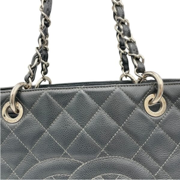GST Grand Grey Tote Bag in Caviar Leather, Silver hardware - Image 7