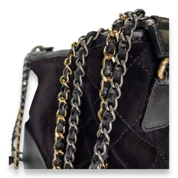 Gabrielle Medium Crossbody bag in Suede leather, Gold Hardware - Image 9
