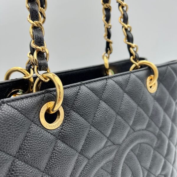 Grand Shopping Black Tote Bag in Caviar Leather, Gold hardware - Image 6