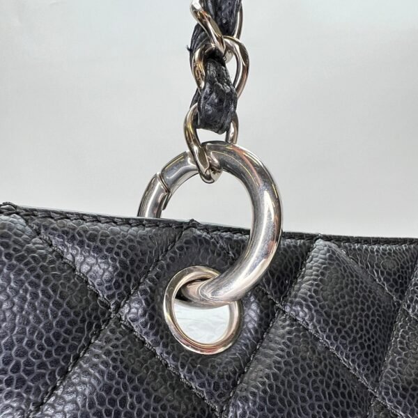 Grand Shopping Black Tote Bag in Caviar Leather, Silver hardware - Image 7