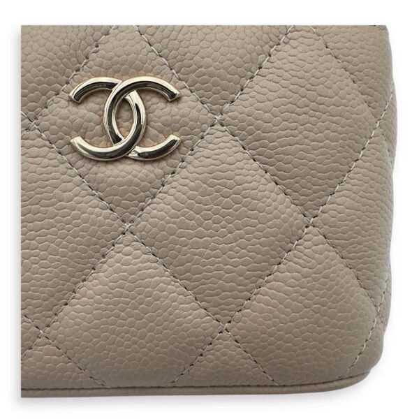 CC Vanity Bag Beige in Caviar Leather, Gold hardware - Image 9
