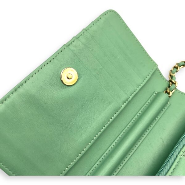 CC Wallet On Chain Green in Lambskin, Gold hardware - Image 25