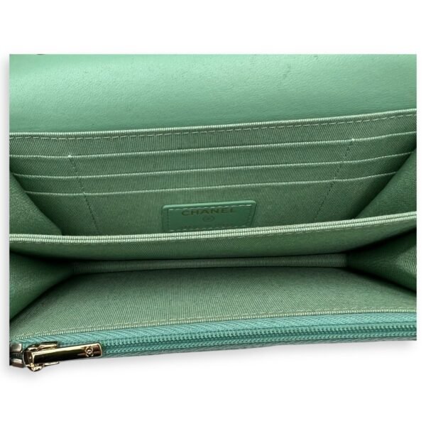 CC Wallet On Chain Green in Lambskin, Gold hardware - Image 8
