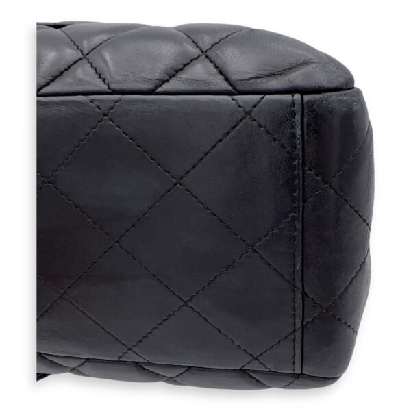 Classic Maxi Black Shoulder Bag in Lambskin, Silver hardware - Image 22