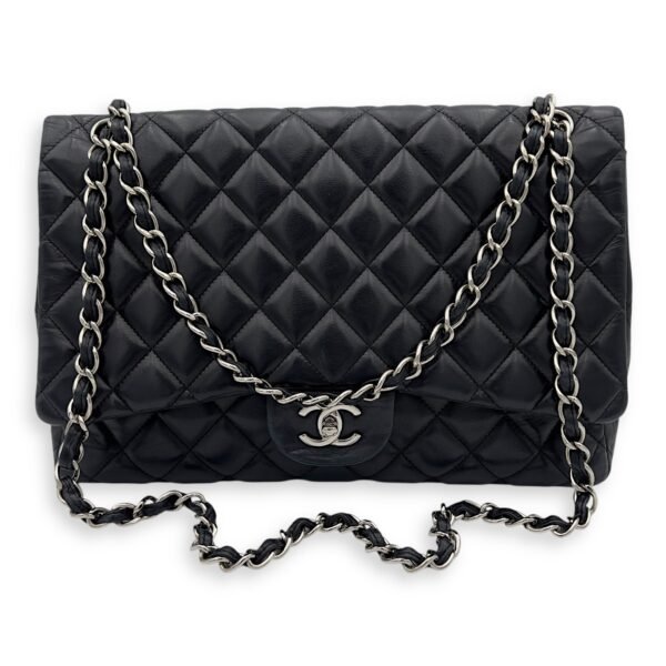 Classic Maxi Black Shoulder Bag in Lambskin, Silver hardware - Image 32