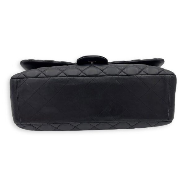 Classic Maxi Black Shoulder Bag in Lambskin, Silver hardware - Image 5