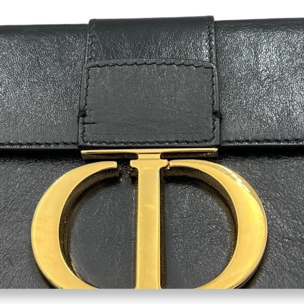 30 Montaigne Box Crossbody bag in Calfskin, Gold Hardware - Image 7