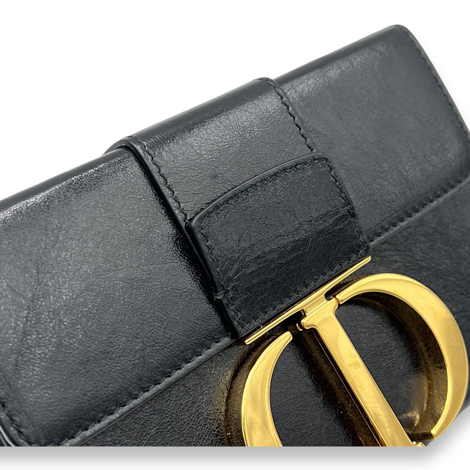 30 Montaigne Box Crossbody bag in Calfskin, Gold Hardware - Image 9