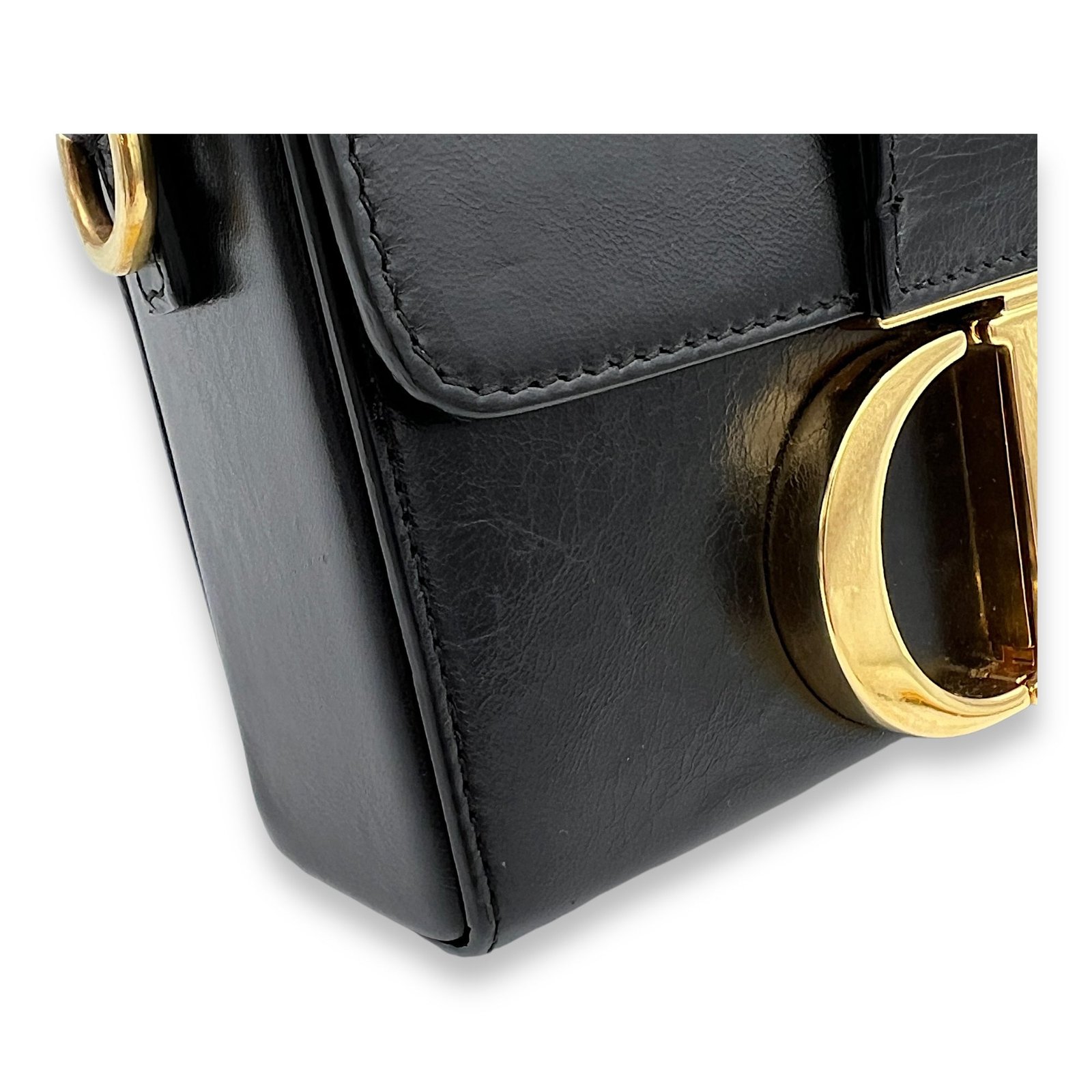 30 Montaigne Box Crossbody bag in Calfskin, Gold Hardware - Image 5