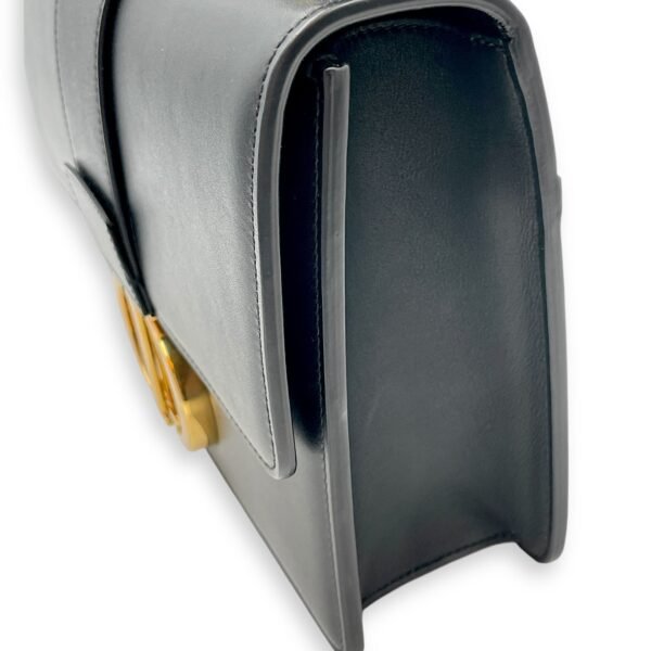 30 Montaigne Medium Black Shoulder Bag in Box Calfskin, Gold hardware - Image 8