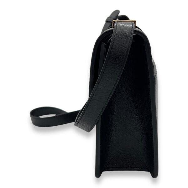 30 Montaigne Medium Shoulder bag in Calfskin, Gold Hardware - Image 4