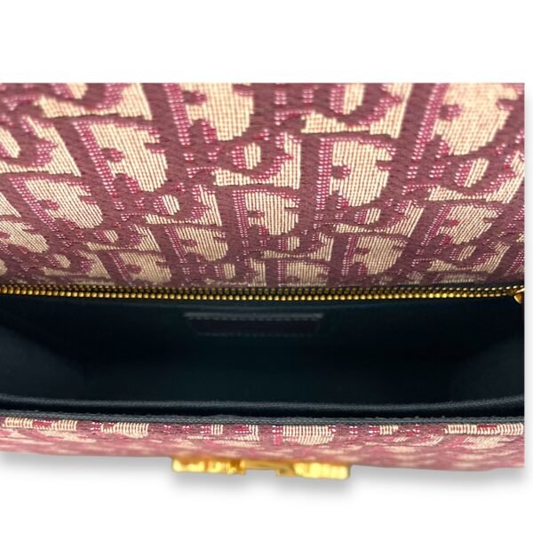 30 Montaigne Medium Shoulder bag in Jacquard, Gold Hardware - Image 11