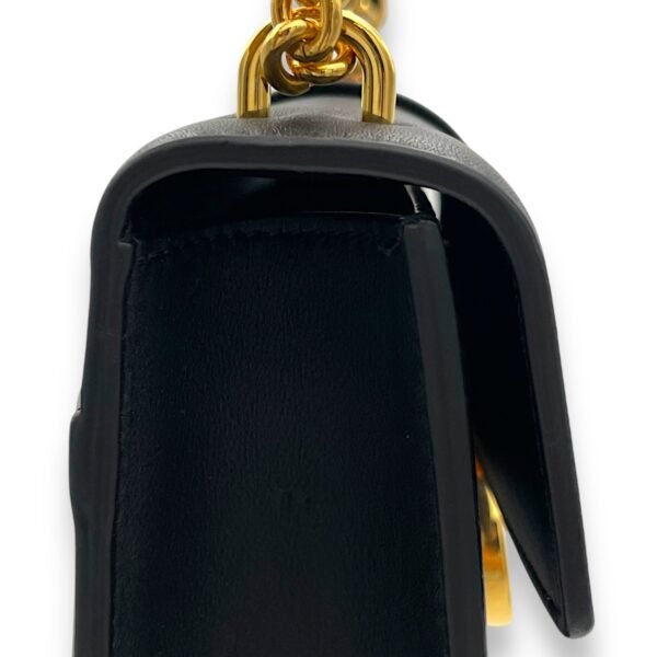 30 Montaigne Shoulder Bag East West Black in Calfskin, Gold hardware - Image 8