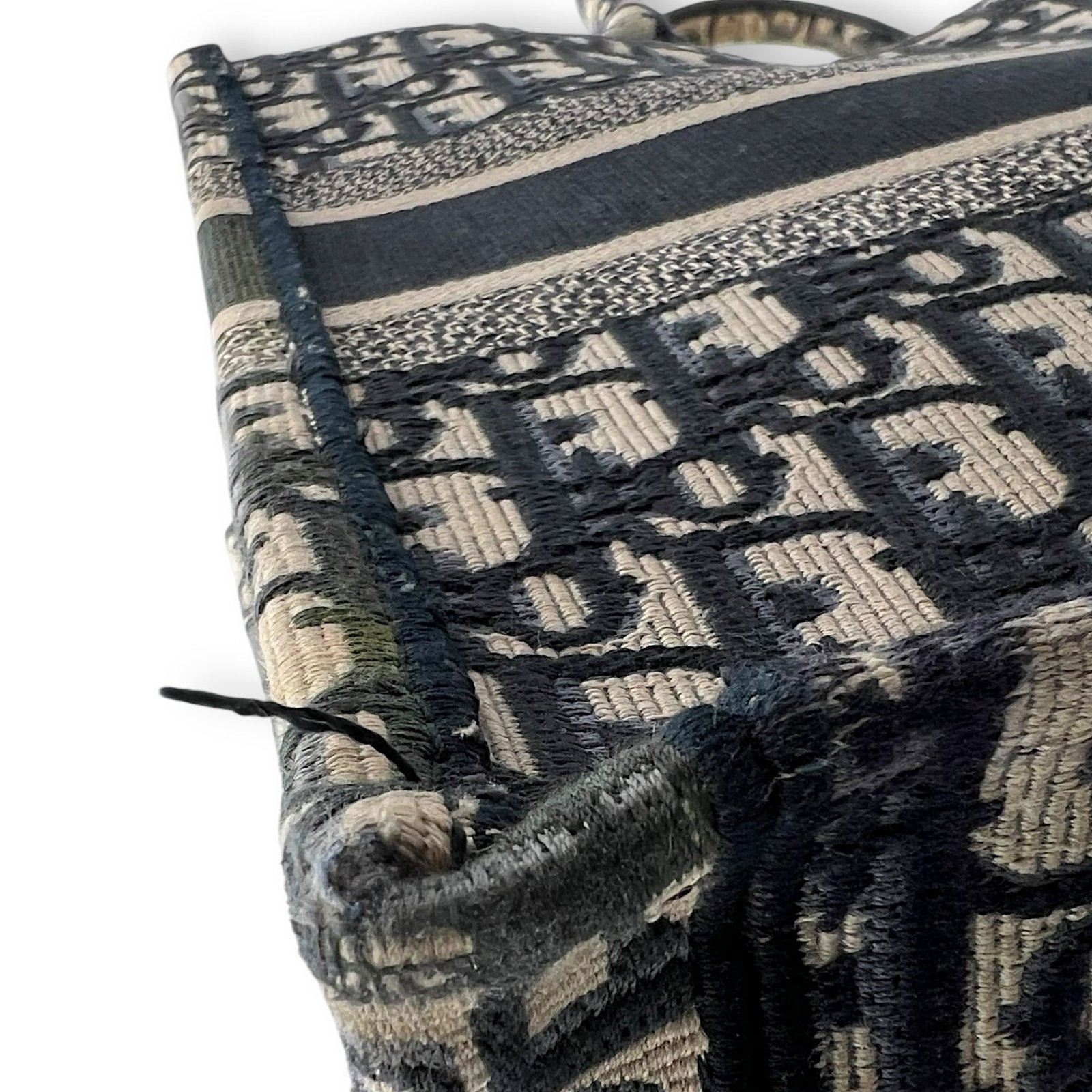 Book Tote Medium Tote bag in Jacquard, N/A Hardware - Image 12