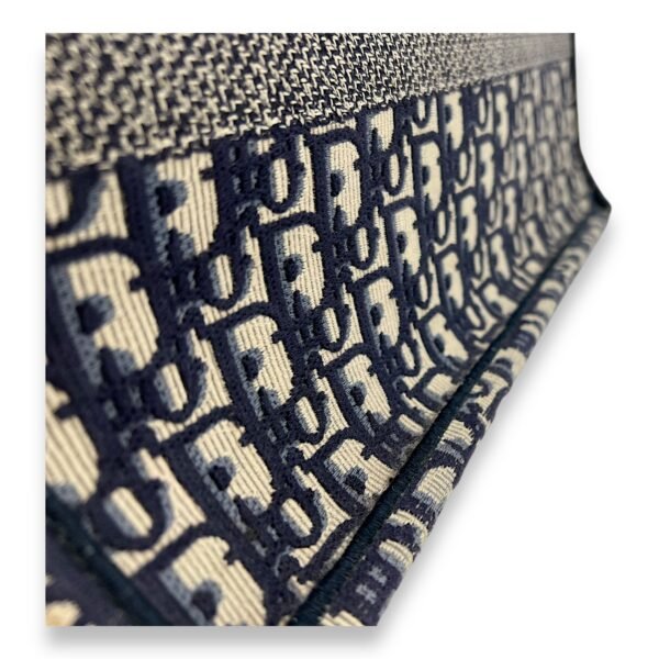 Book Tote Medium Tote bag in Jacquard, N/A Hardware - Image 13
