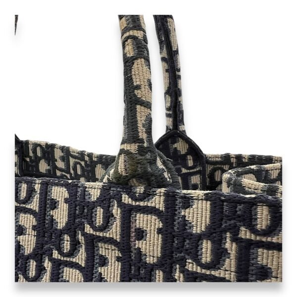 Book Tote Medium Tote bag in Jacquard, N/A Hardware - Image 6