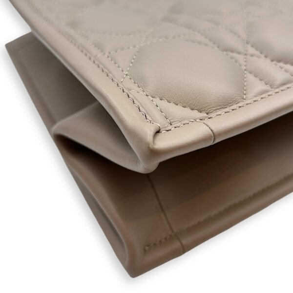 Book Tote Medium Warm Taupe Crossbody Bag in Macrocannage Calfskin, Gold hardware - Image 5