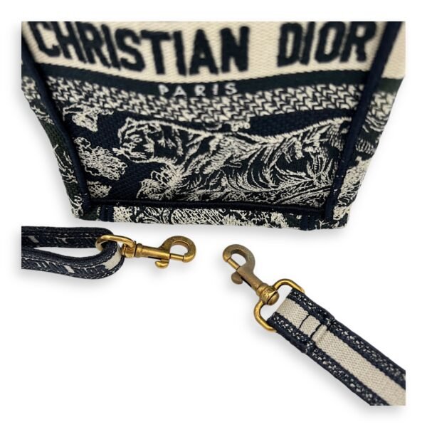 Book Tote Vertical Navy Crossbody Bag in Jacquard, Gold hardware - Image 10