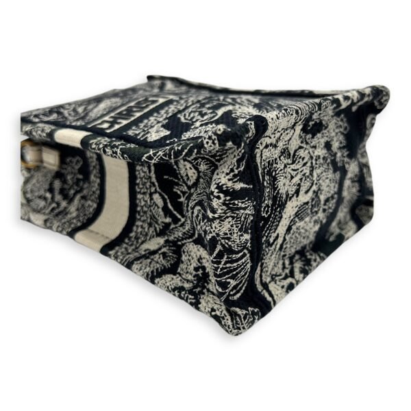 Book Tote Vertical Navy Crossbody Bag in Jacquard, Gold hardware - Image 7
