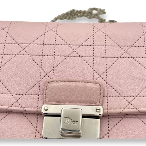 Cannage Stitched Diorling Pink Wallet On Chain in Calfskin, Silver hardware - Image 4