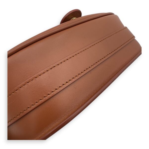Bobby Shoulder Bag Brown in Calfskin, Gold hardware - Image 19