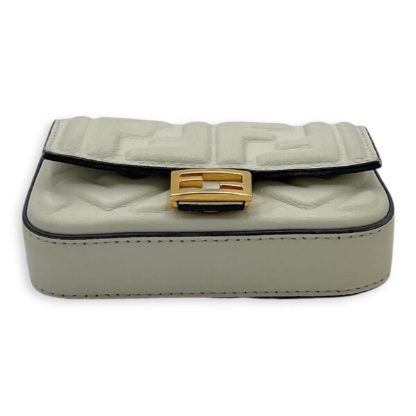 Baguette Pouch White in Calfskin, Silver hardware - Image 5