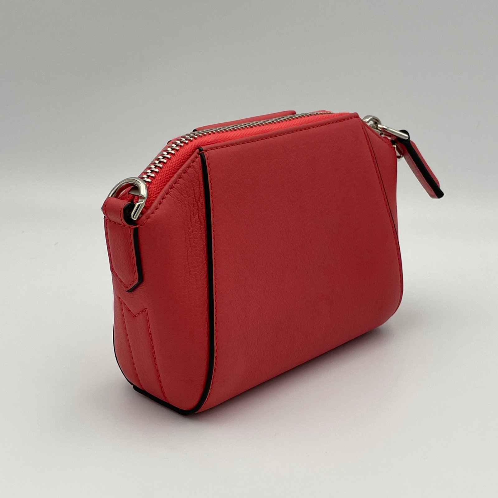 Antigona Nano Pink Crossbody Bag in Calfskin, Silver hardware - Image 4