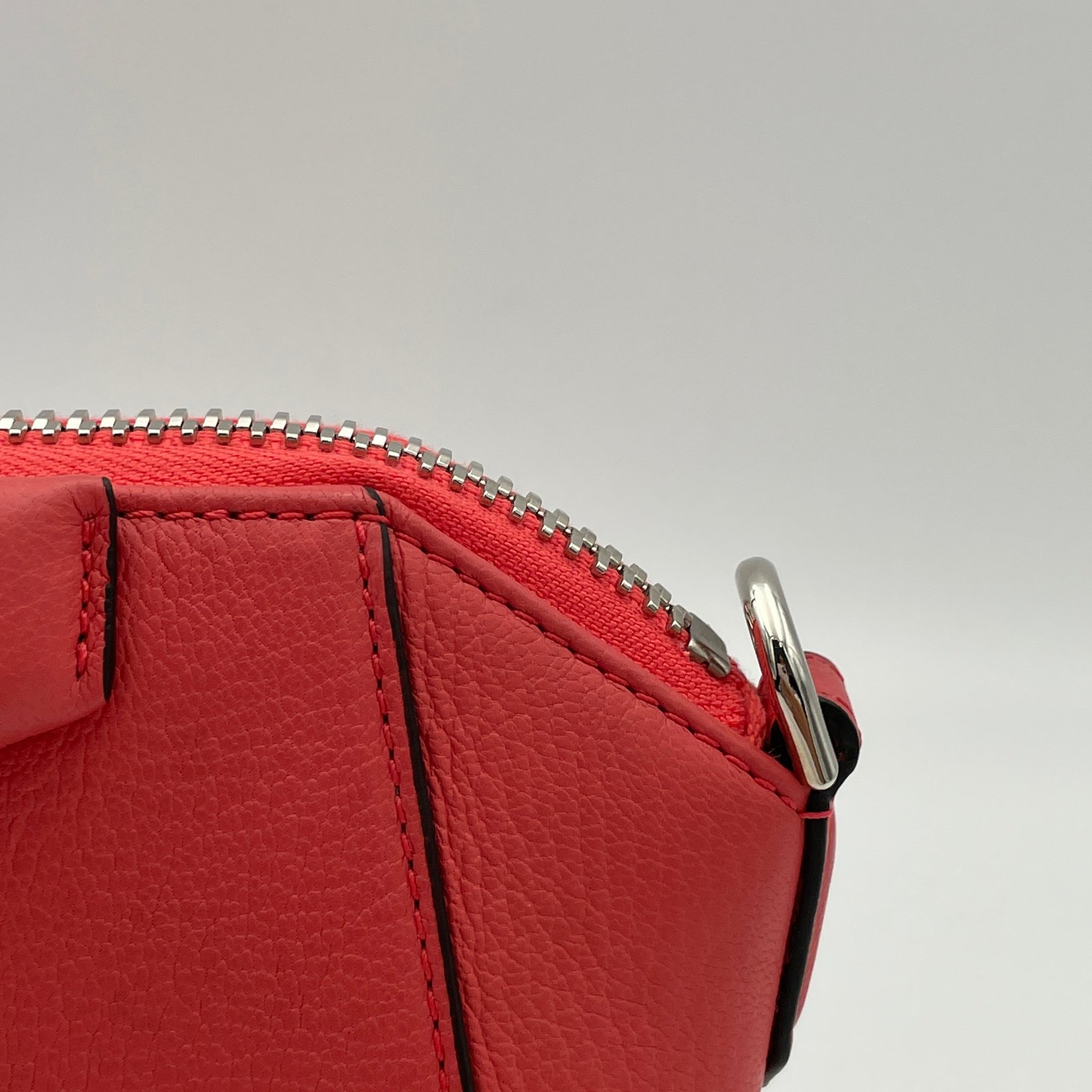 Antigona Nano Pink Crossbody Bag in Calfskin, Silver hardware - Image 9