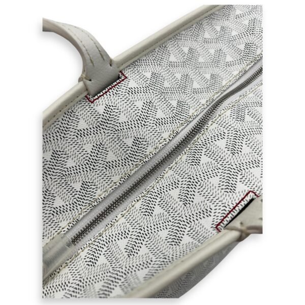 Artois Tote Bag PM White in Coated Canvas, Silver hardware - Image 18