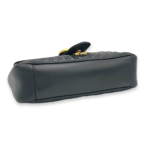 GG Marmont Black Shoulder Bag in Calfskin, Gold hardware - Image 5